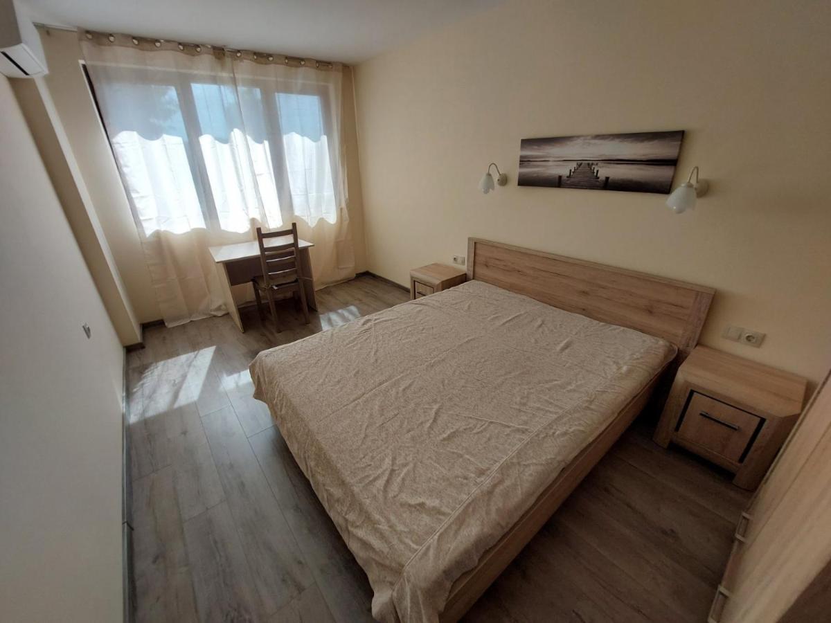 Апартаменти За Гости Делукс Burgas Exteriör bild