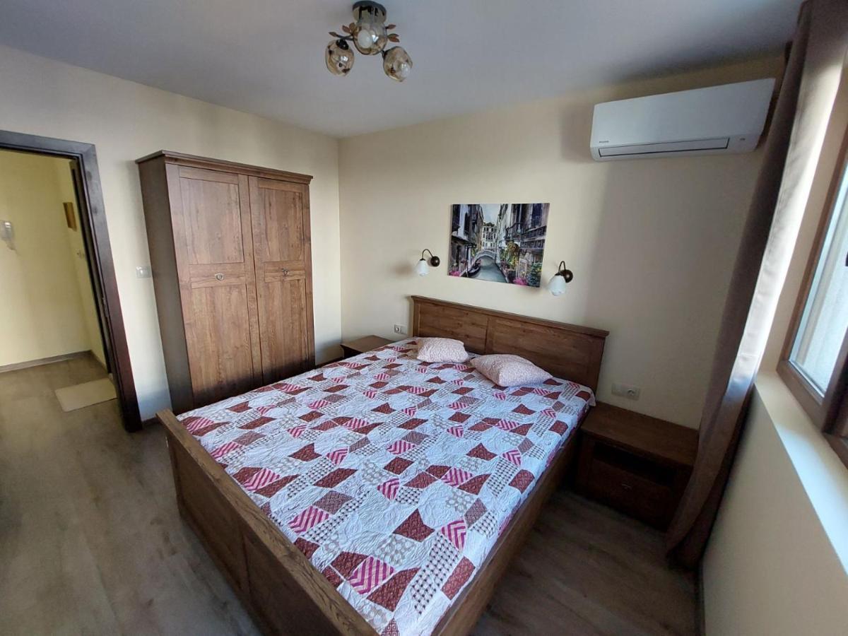Апартаменти За Гости Делукс Burgas Exteriör bild