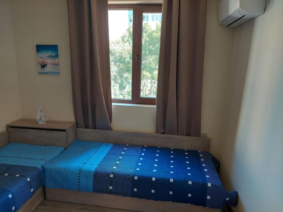 Апартаменти За Гости Делукс Burgas Exteriör bild