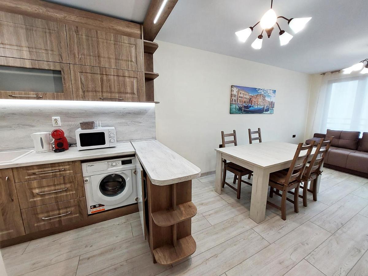 Апартаменти За Гости Делукс Burgas Exteriör bild